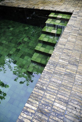 Contemporary Landscape Architecture - Copyright © Andrew van Egmond - Natural pool - swimming pool 